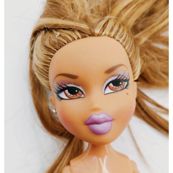 Bratz Dolls MGA Nude As Is Mixed Lot of 4 Vintage Dolls - Picture 6 of 6